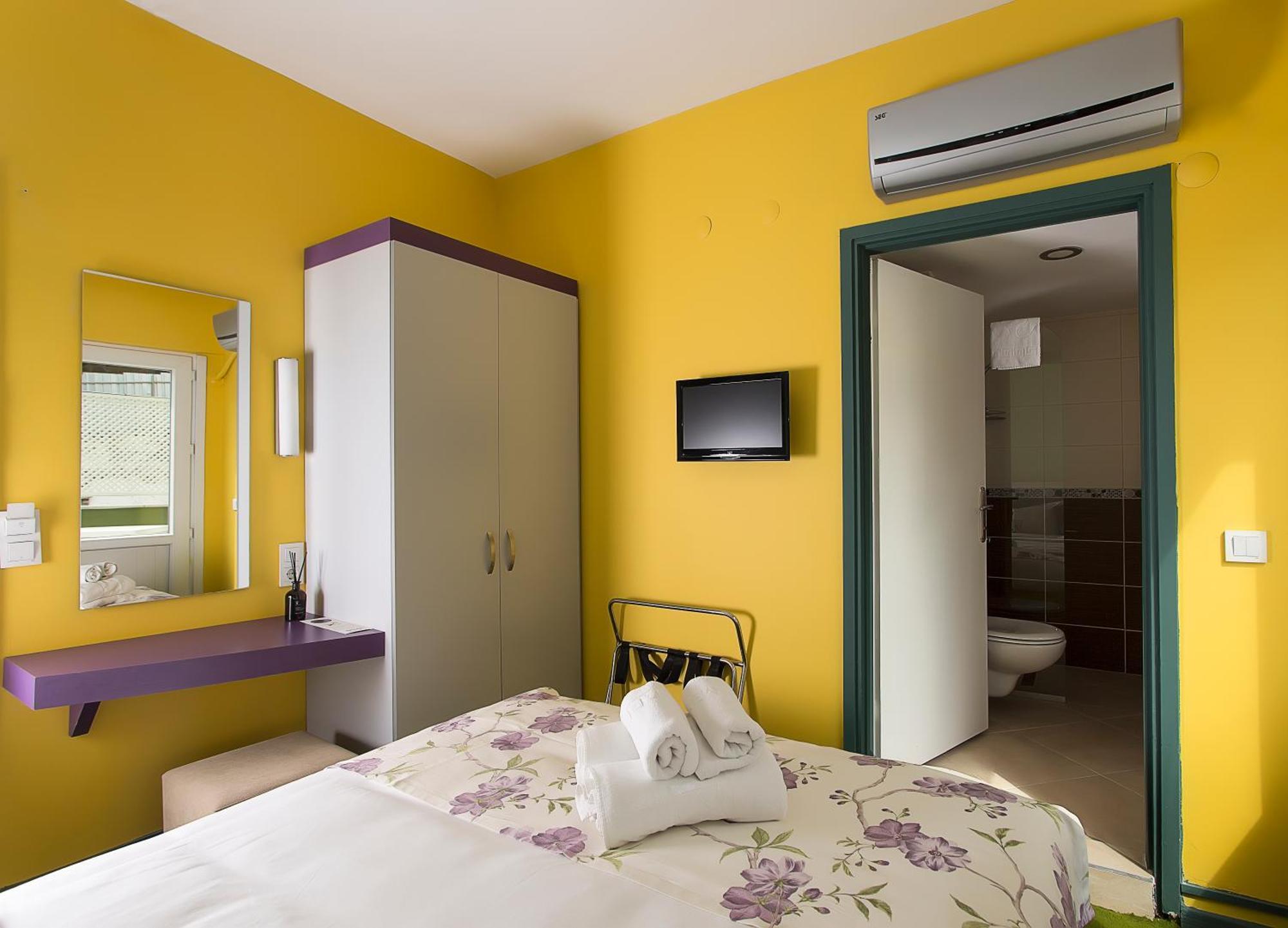 Mini Harem Hotel — Zdjęcia 1